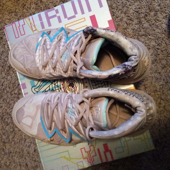 Nike Kybrid S2 'What the' Fossil - Picture 4 of 6